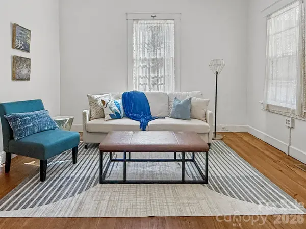 18 Wood AVE, Asheville, NC 28803