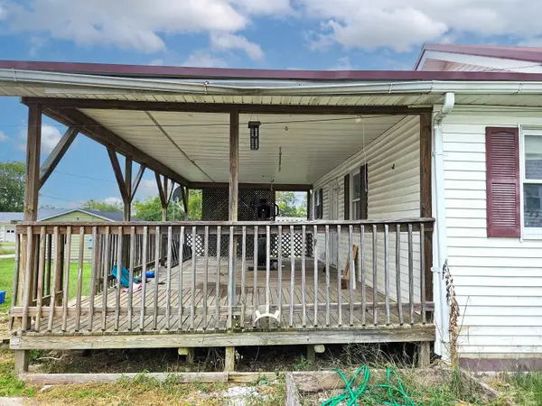 415 W 6th ST, Bicknell, IN 47512