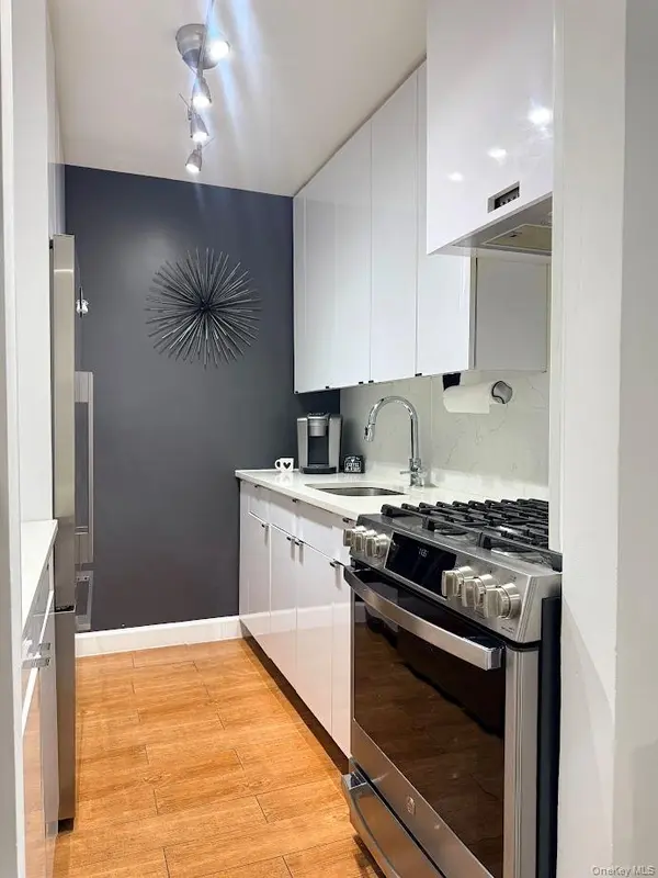 65-15 38th AVE #6R, Woodside, NY 11377