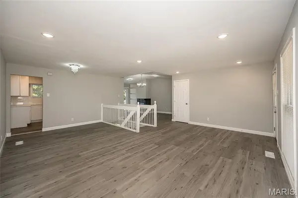 1267 Craig RD, Unincorporated, MO 63146