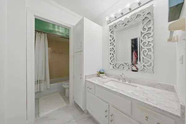 20 Sauk TRL #4, Indian Head Park, IL 60525