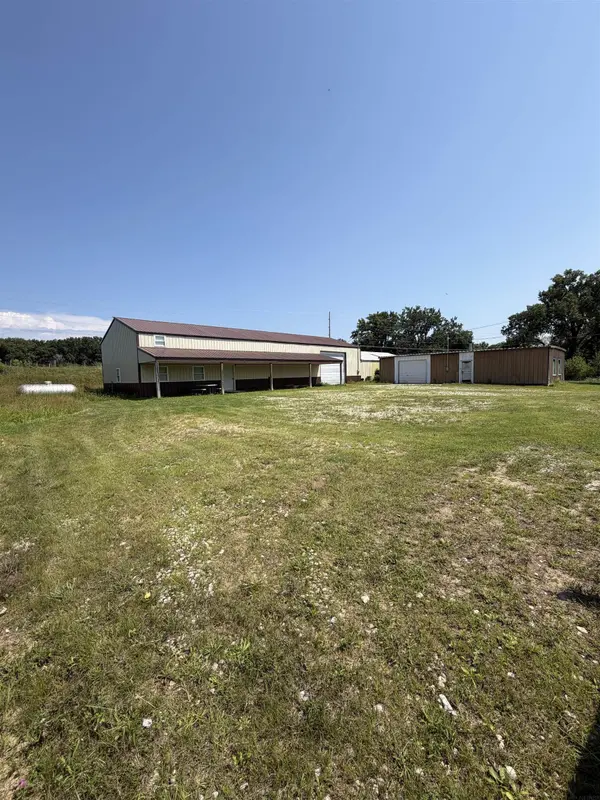 401 Main St N, Hazleton, IA 50641