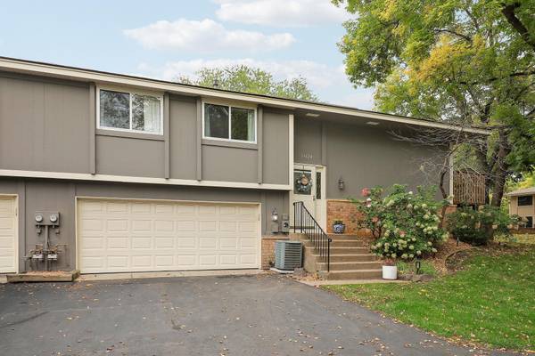 13624 74th PL N, Maple Grove, MN 55311