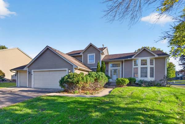 18418 85th PL N, Maple Grove, MN 55311