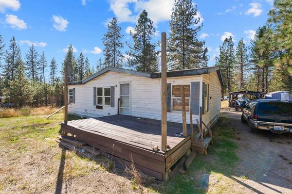 7755 Chamokane St, Ford, WA 99013