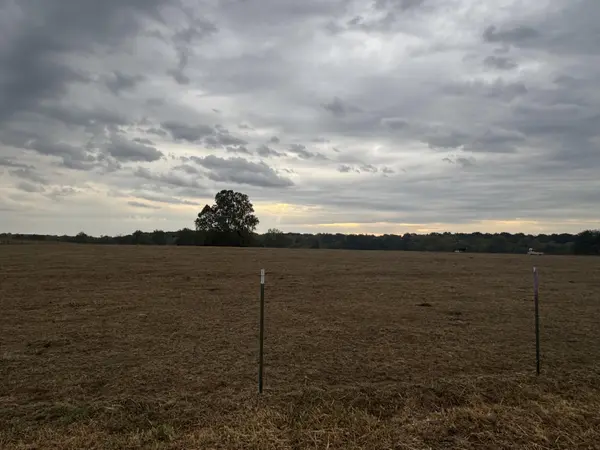 000 S 70th RD, Bolivar, MO 65613