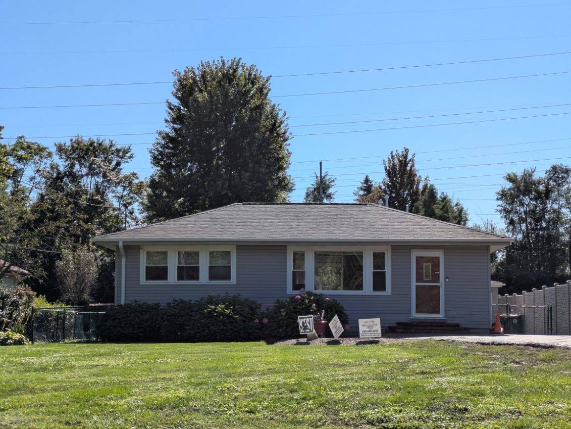 22W043 1st ST, Glen Ellyn, IL 60137