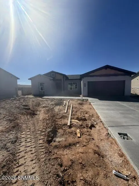 6549 Thrush Pl ST, Las Cruces, NM 88012