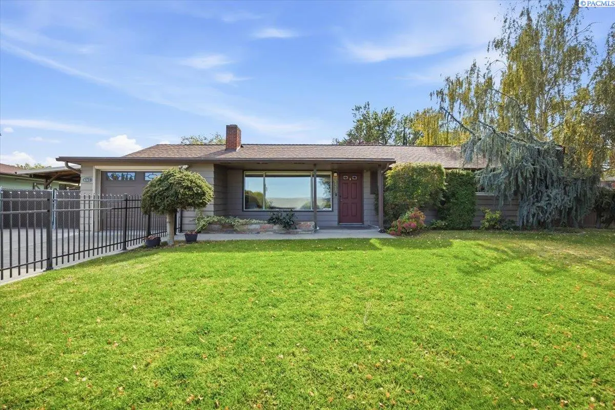 6345 W Willamette Ave, Kennewick, WA 99336
