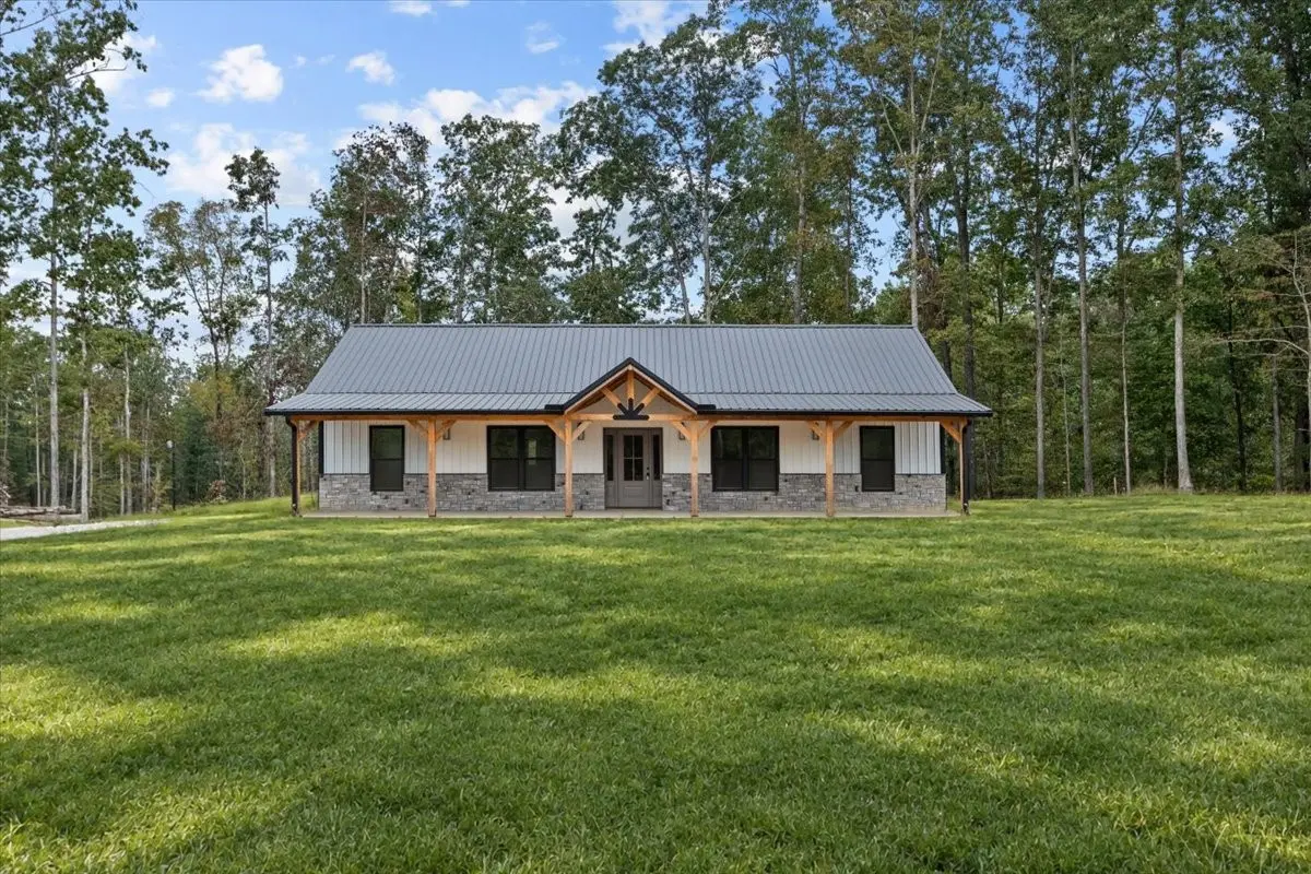 1327 Hop Smith Rd, Cumberland Furnace, TN 37051