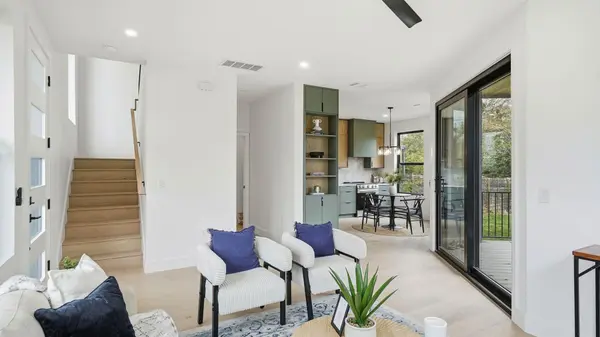 300 Lightsey RD #2, Austin, TX 78704