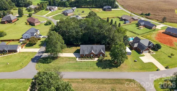 3656 Woodgreen DR, Lincolnton, NC 28092