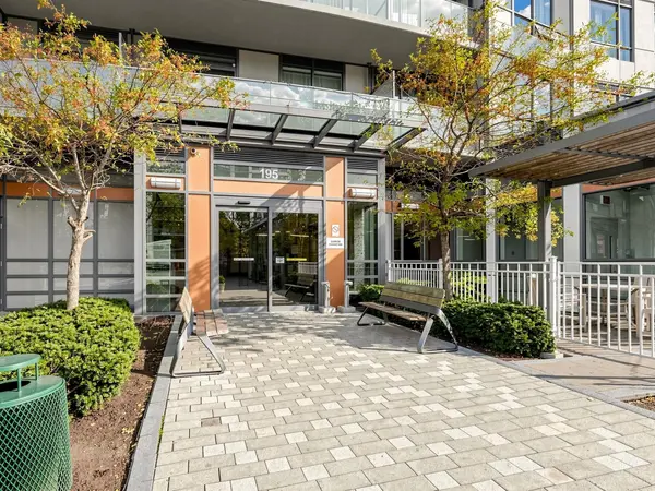 195 Bonis AVE #304, Toronto E05, ON M1T 0A5