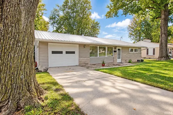 6426 Maywood CIR, Fort Wayne, IN 46819-1244