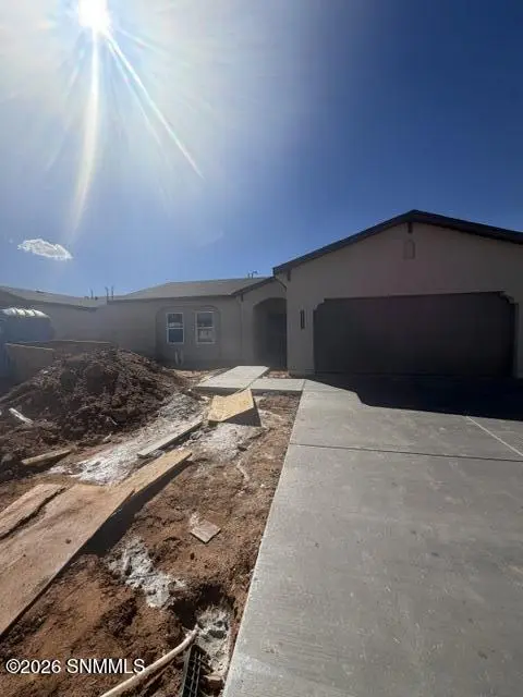 6553 Thrush Pl ST, Las Cruces, NM 88012