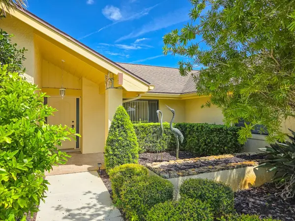 36 KINGSLEY CIR, Ormond Beach, FL 32174