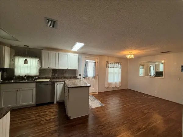 17 N BOBWHITE RD, Wildwood, FL 34785