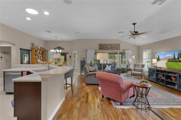 3275 KILARNY PL, The Villages, FL 32163