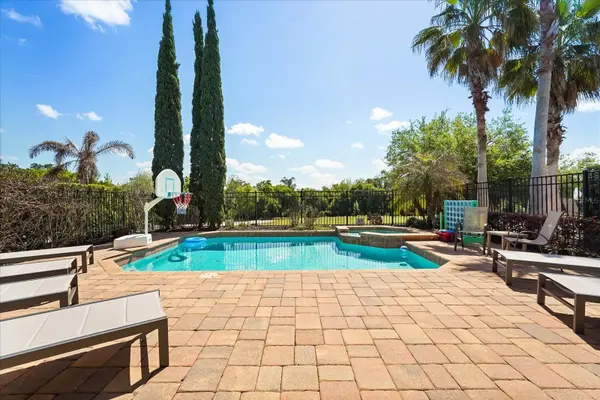 1097 CASTLE PINES CT, Kissimmee, FL 34747