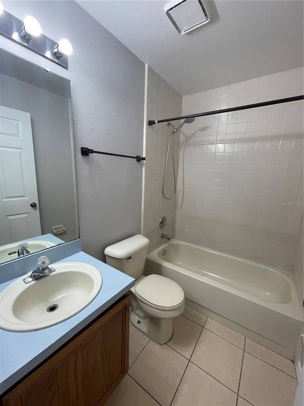 11185 CYPRESS LEAF DR, Orlando, FL 32825