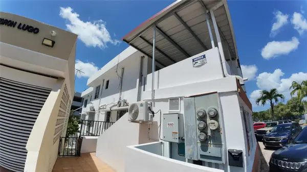 46 CARAZO ST, Guaynabo, PR 00969