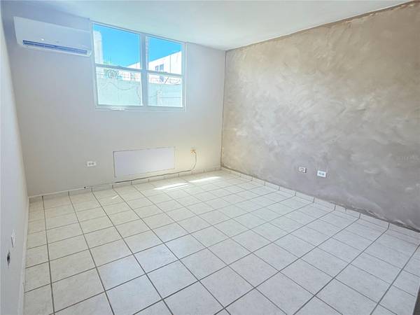 Cond Lago Playa CALLE CORAL #1912, Toa Baja, PR 00949