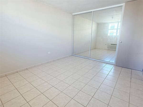 Cond Lago Playa CALLE CORAL #1912, Toa Baja, PR 00949