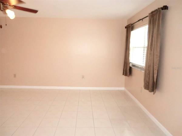 206 ANDOVER PL N #77, Sun City Center, FL 33573