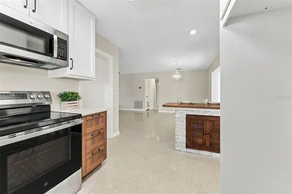2116 W MINNEHAHA ST, Tampa, FL 33604