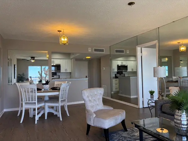 4900 BRITTANY DR S #610, St Petersburg, FL 33715