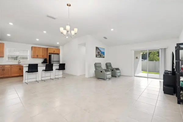 8377 WILDER PINES AVE, Lakeland, FL 33809