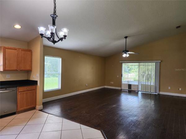 30702 IVERSON DR, Wesley Chapel, FL 33543