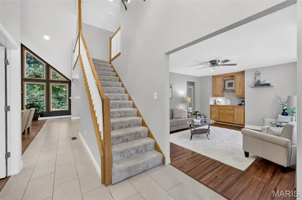 161 Stuart LN, Eureka, MO 63025