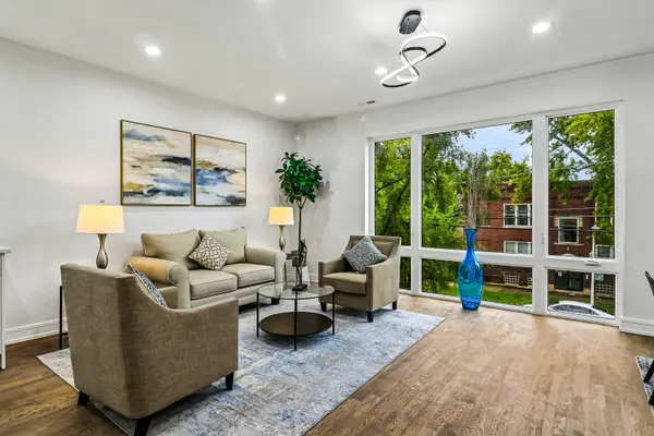 3804 W Ohio ST, Chicago, IL 60624