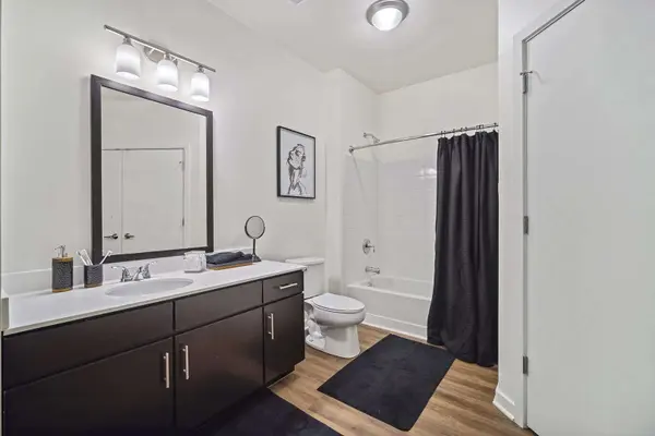 2550 Waterview DR #220, Northbrook, IL 60062