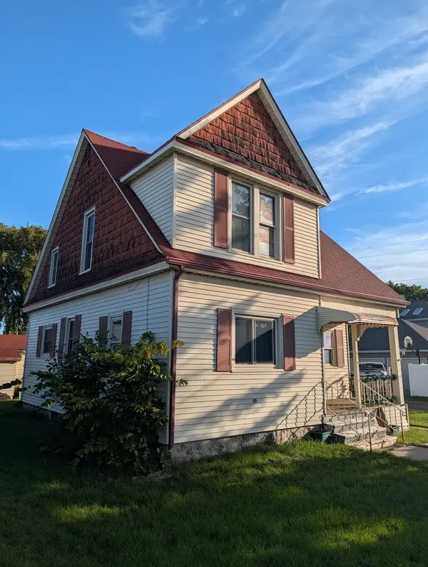 616 3rd AVE N, Wahpeton, ND 58075