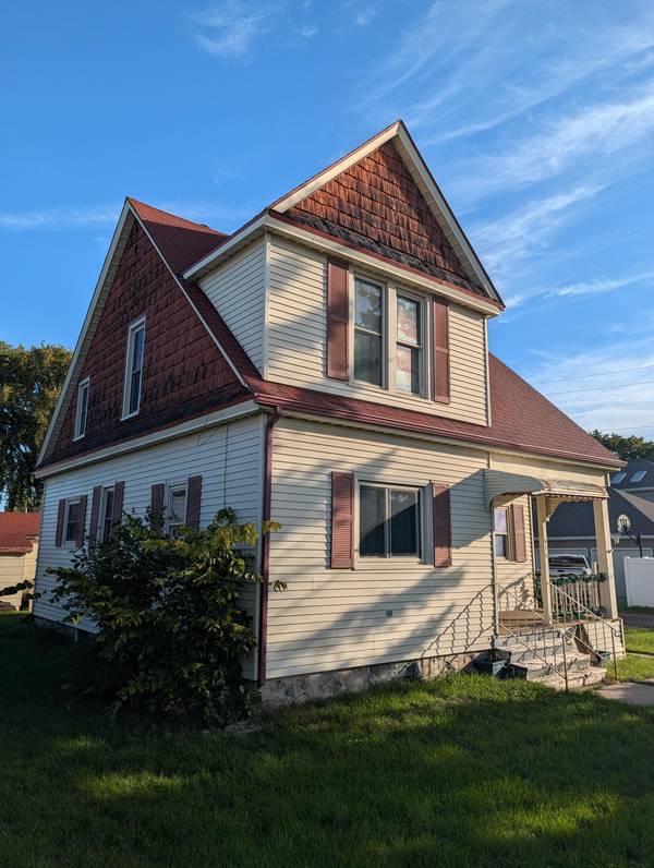 616 3rd AVE N, Wahpeton, ND 58075