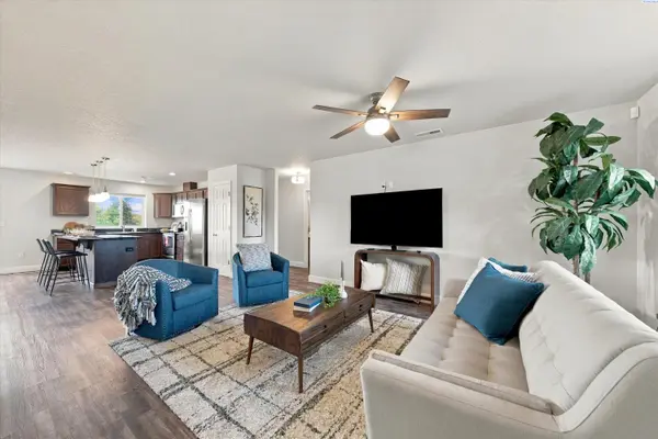 5814 Belmont Dr., Pasco, WA 99301