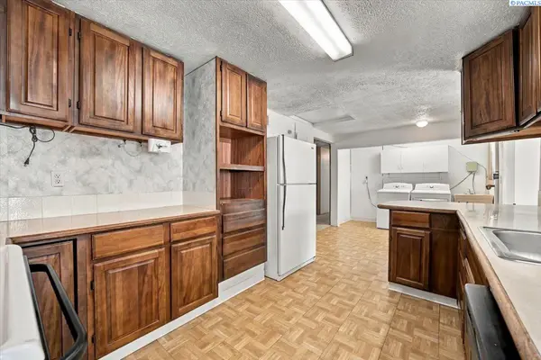 413 Basswood Ave, Richland, WA 99352