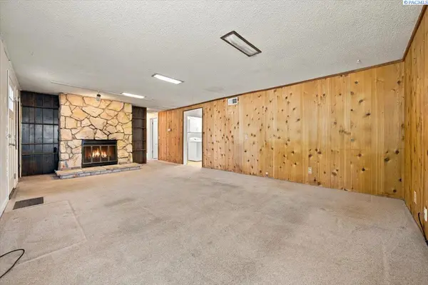 413 Basswood Ave, Richland, WA 99352