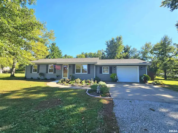 15636 SUNSET ST, Petersburg, IL 62675