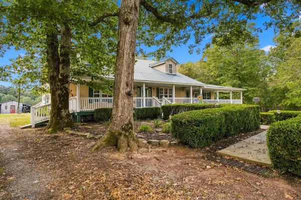 715 Raven Point St, Tracy City, TN 37387