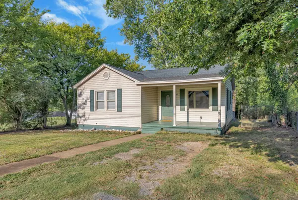 825 Lang St #NE, Cleveland, TN 37311