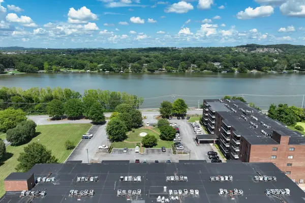 200 Sanders Ferry Rd #1210, Hendersonville, TN 37075