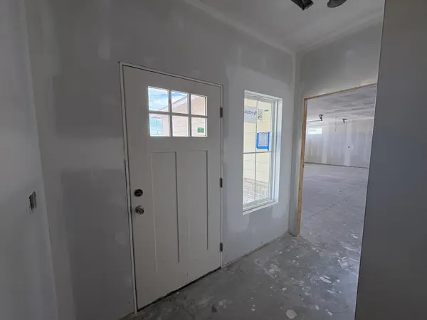 5809 Plumthicket St, Bel Aire, KS 67226