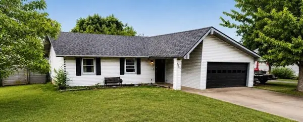 1607 Amy ST, West Plains, MO 65775
