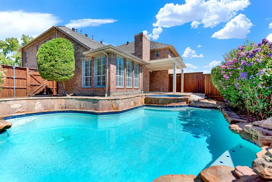 4020 MAYFLOWER Lane, Plano, TX 75024
