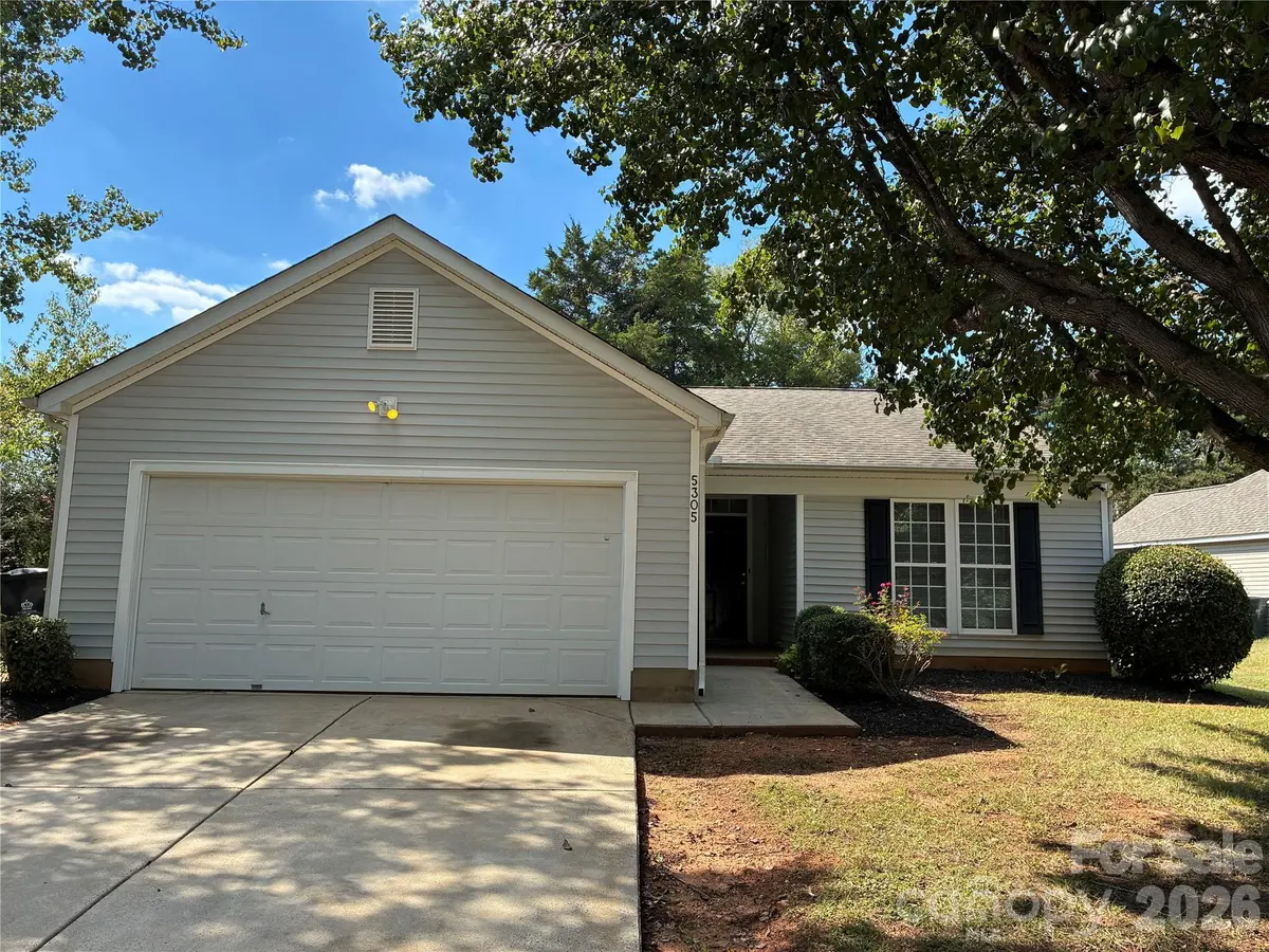 5305 Starflower DR, Charlotte, NC 28215