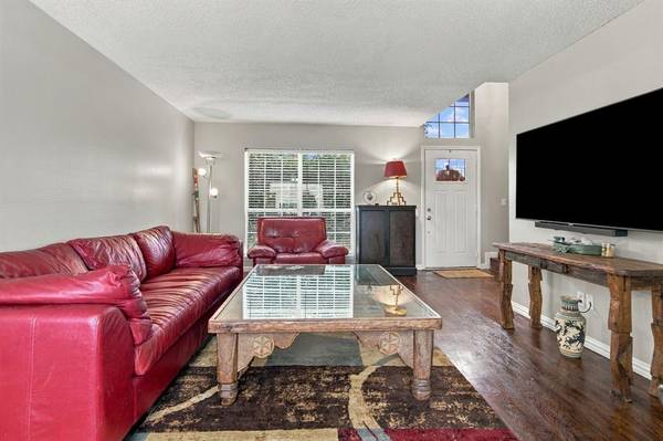 6808 Quail Meadow Drive, Watauga, TX 76148