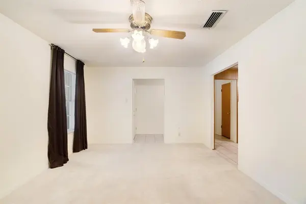 210 31st Street SW, Paris, TX 75460